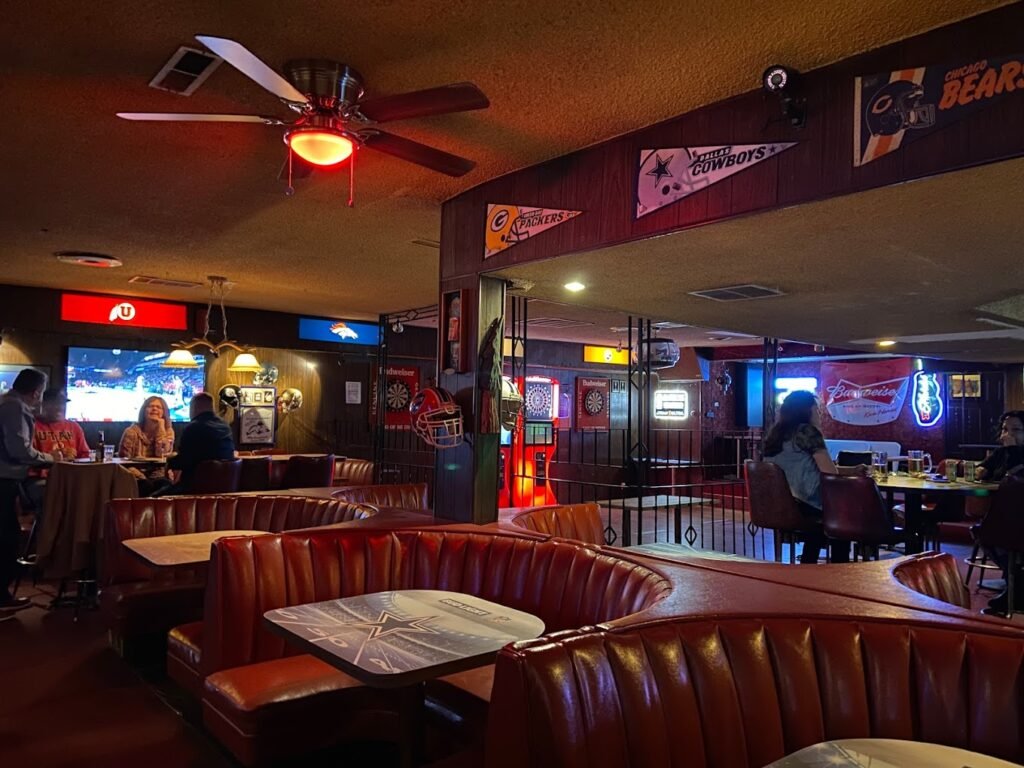 Redwood Lounge - Your Go-To Neighborhood Bar in Salt Lake City, UT