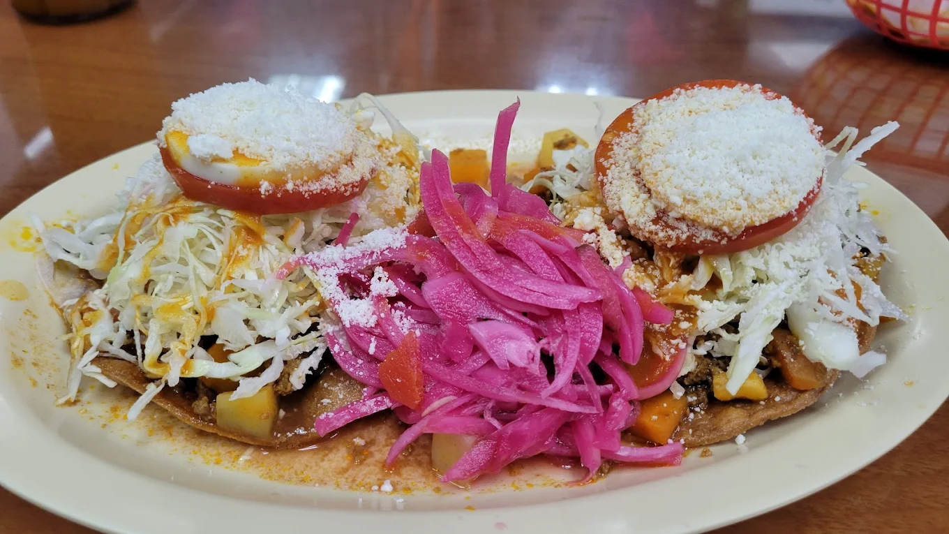 El Sazon K-Tracho #2 Restaurant Familiar – Authentic Honduran Flavors in Los Angeles, CA