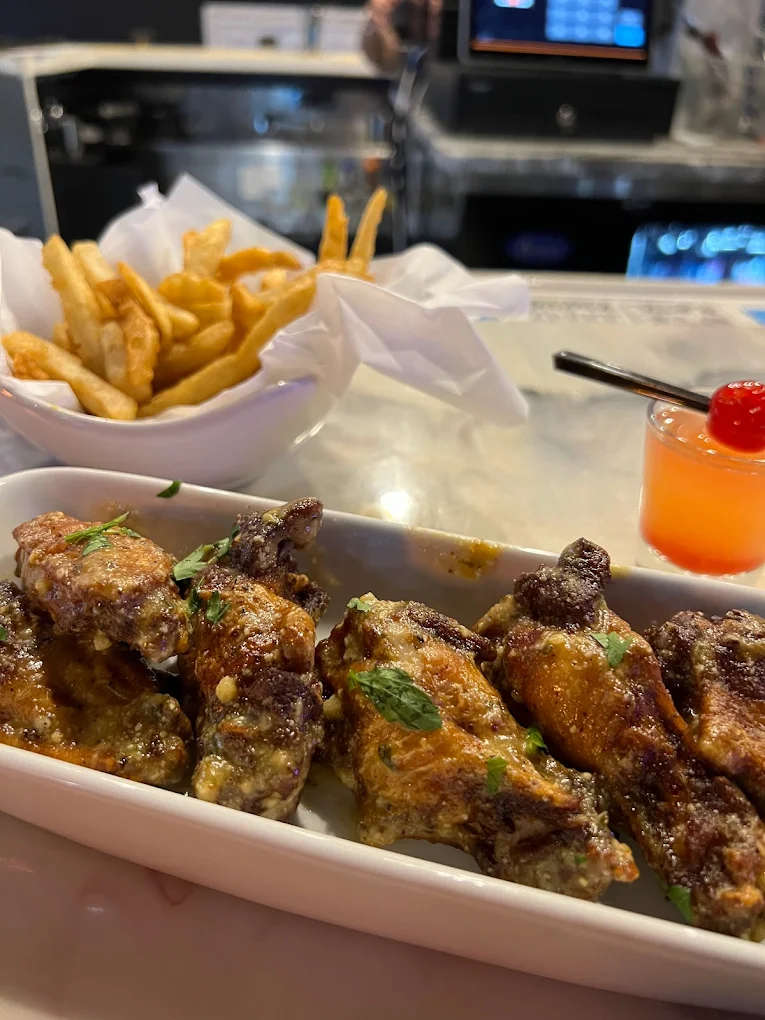 Dining Near Charlotte Hotels | Zodiac Bar & Grill