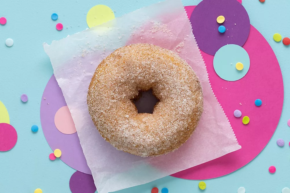 Fresh cinnamon sugar donuts preparation